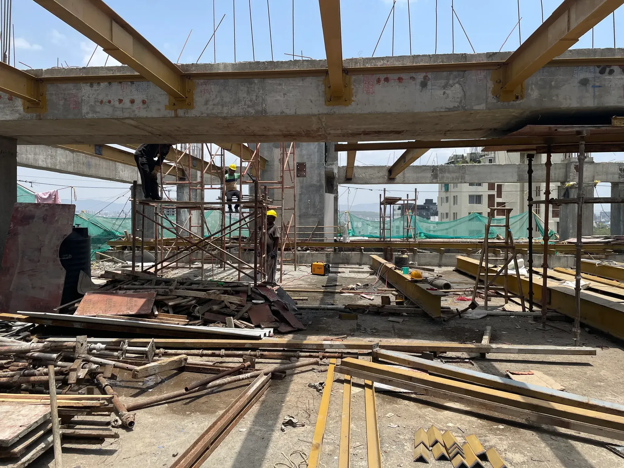 Completed deck beam grid spanning the columns at Kalpvishwa